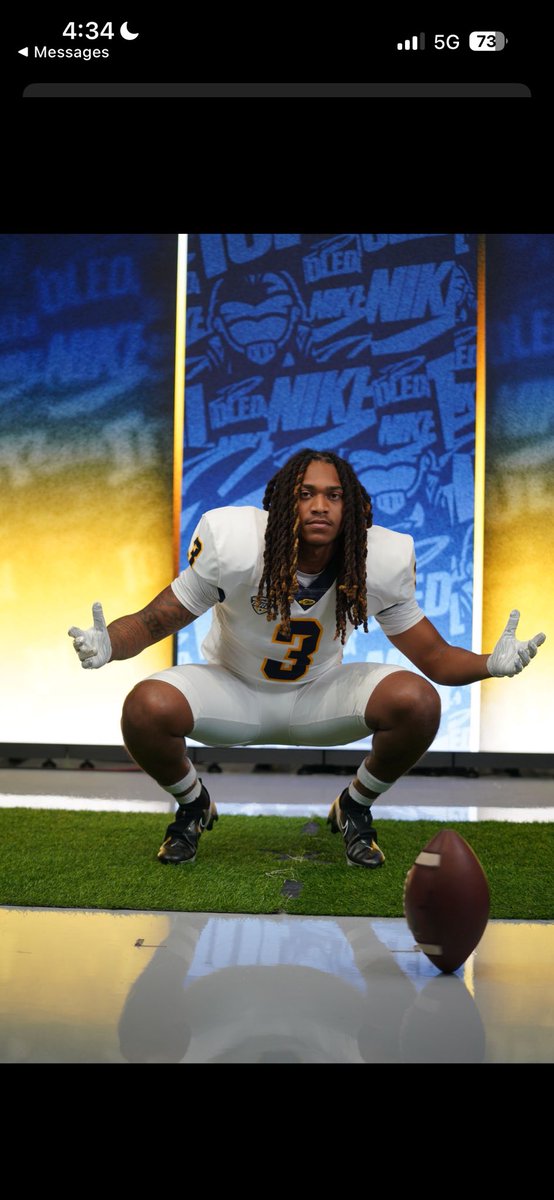 Sharard Vaughn III (@sharardvaughn3) on Twitter photo I had a great time on my official visit to Toledo!!🚀🚀 #Committed
<a href="/ToledoFB/">Toledo Football</a> <a href="/CoachCandle/">Jason Candle</a> <a href="/CoachRossWatson/">Ross T Watson</a> I had a great time on my official visit to Toledo!!🚀🚀 #Committed
<a href="/ToledoFB/">Toledo Football</a> <a href="/CoachCandle/">Jason Candle</a> <a href="/CoachRossWatson/">Ross T Watson</a>
