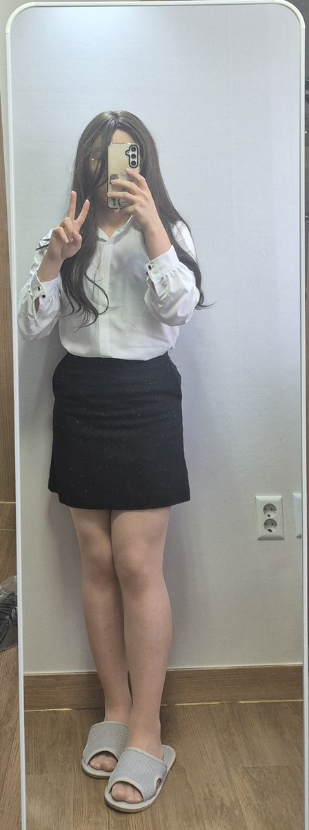 오늘 연차 쓰고 쉬는날!!! 집안일이나 해야지 ㅎ