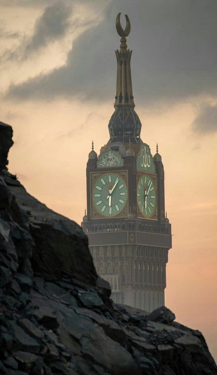 يارب...
في هذه العشر المباركة
أن تبلغ قلبي منـــاه..🤍
             صـــــباح الخيــــــــــر 🌾🌾