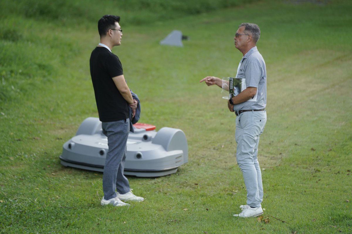 Centaur Asia Pacific demonstrated the full autonomous ECHO Robotics mower during the last AGIF Conference at Flora Ville Golf &amp; Country Club in Bangkok, Thailand. 

#AGIF #AutonomousMower #GolfCourseMaintenance #CAPHK #FloraVilleGolfCountryClub