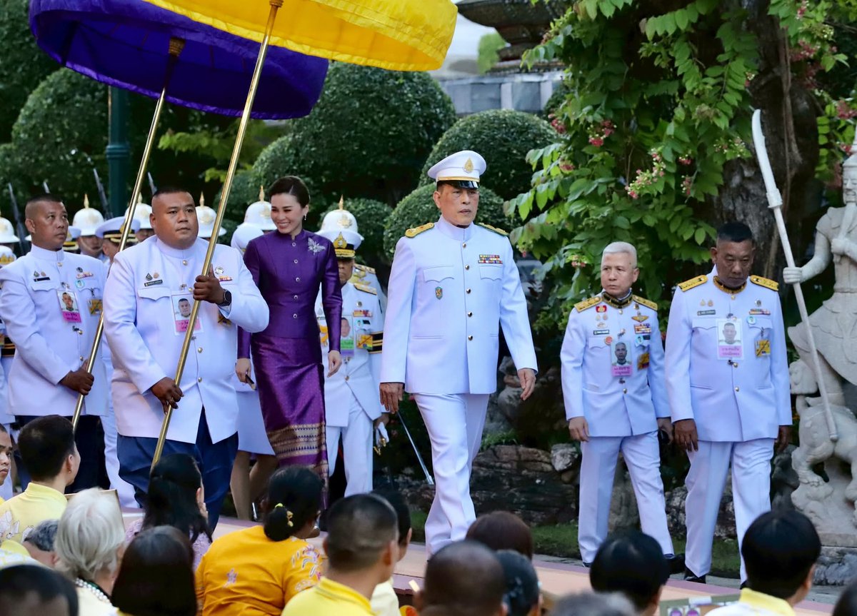 His Majesty the King and Her Majesty the Queen proceeded to perform the auspicious consecration ceremony for the commemorative coins bearing His Majesty the King's royal portrait, on the occasion of the Royal Ceremony of the Great Auspicious Celebration of His 6th Cycle Birthday