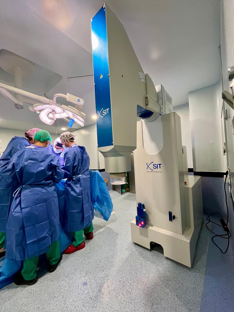 🆕Incorporamos a la cartera de servicios la radioterapia intraoperatoria gracias a la adquisición de un acelerador de electrones móvil ubicado en el quirófano

🔝Se trata de un equipo de alta tecnología que ha contado con una inversión de 1.290.667 €

🔗breu.gva.es/b/r-Om