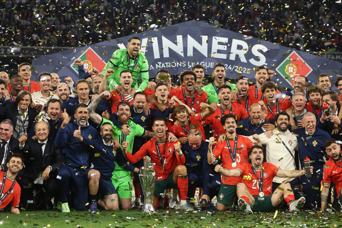 An emotional night for Cristiano Ronaldo, whose equaliser helped <a href="/selecaoportugal/">Portugal</a> on their way to winning another international trophy 🏆

UEFA Nations League champions 🇵🇹

#NationsLeague
