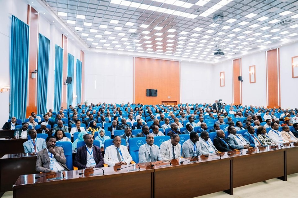 Prime Minister Abiy Ahmed held discussion with representatives of the business community from across the country, building on previous engagements at the zonal, regional, and city levels.
ena.et/web/eng/w/eng_…