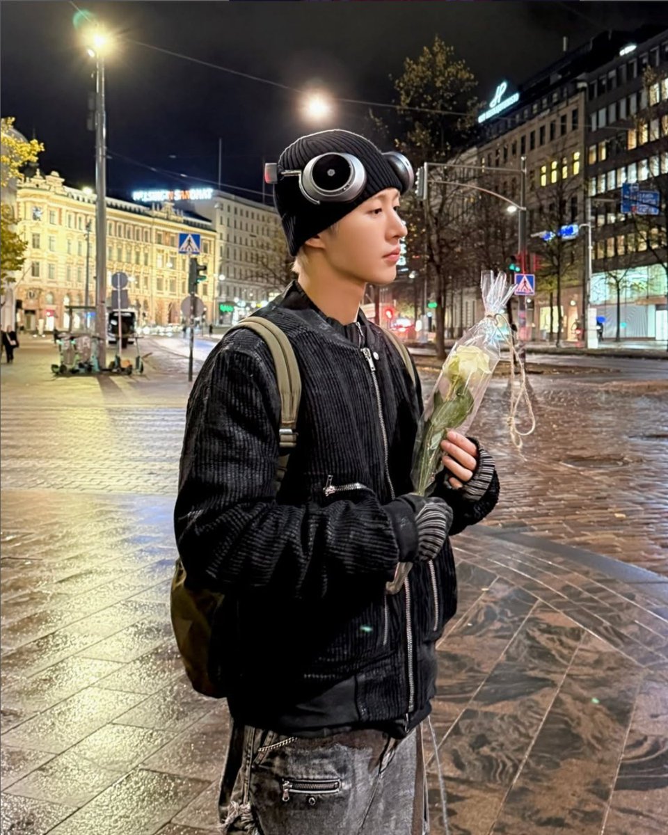 🌙💿 B.I กลับมาพร้อมอัลบั้ม “WONDERLAND”
คว้าอันดับ 1 iTunes 6 ประเทศ! เพลงดี เนื้อหาลึก ซึ้งทุกแทร็ก 🎧

อ่านเพิ่มเติม kon-ticket.com/news/b-i-hits-…

#konticketupdate #KONticket #BI #비아이 #131Label #Wonderland #원더랜드