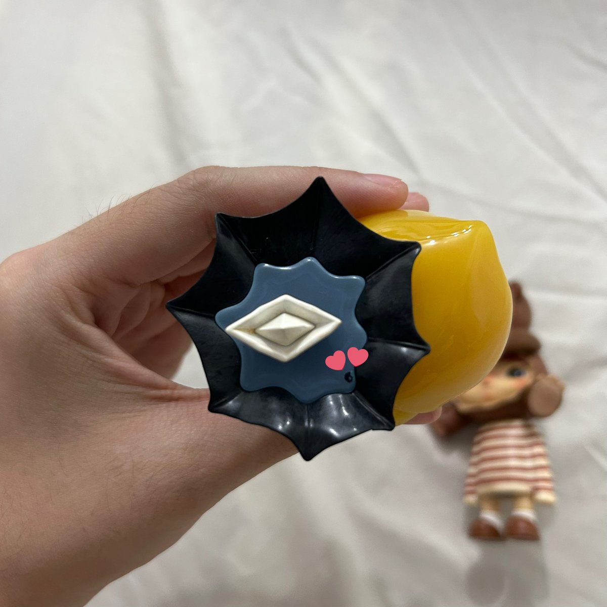 kyunonos's tweet photo. WTS LFB RUSH
- Journey in the Rain (550) &amp; Protector (650)
SET ONLY FOR 1200

- unsealed but complete inclu
- can req more pics

* journey has issue on its umbrella, not noticeable since its on top

mop: gcash
mod: jnt/sdd
Loc; manila

# popmart echo lm little mischief hirono ph https://t.co/UXhlc6M9BN