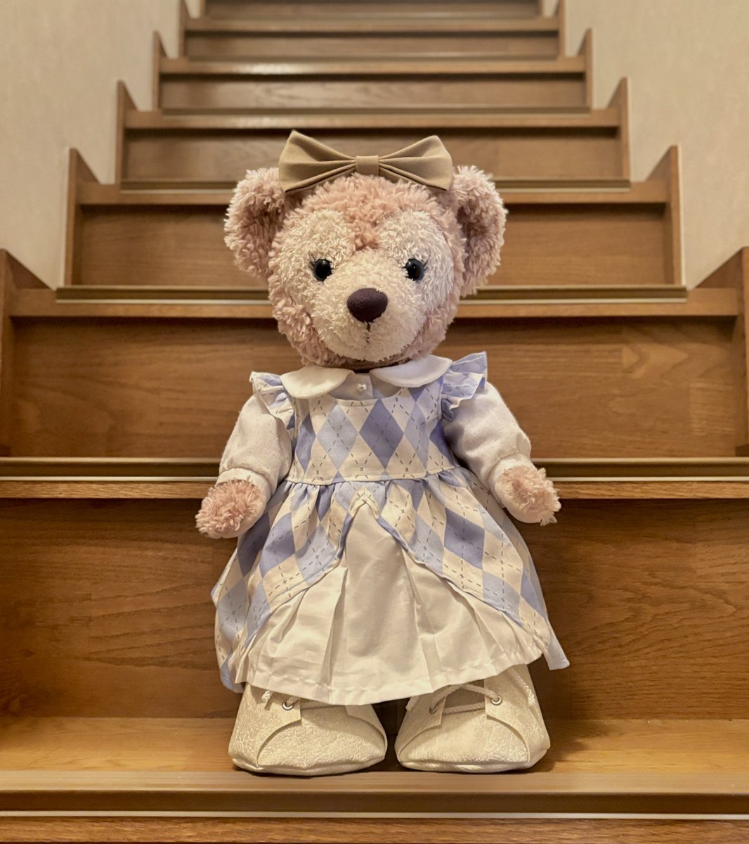 DuffyTapioka0's tweet image. #シェリー・メイ #ShellieMay  
 本日の作品紹介！
〜アーガイル×フリルスカート〜
今回も@cotoro_net さんから型紙お借りいたしました〜
前スカートを二分割して、間に白色の生地を追加っ！
M「おとぎばなしにでてきそうな、かわいいスカートになってるわ〜♡」