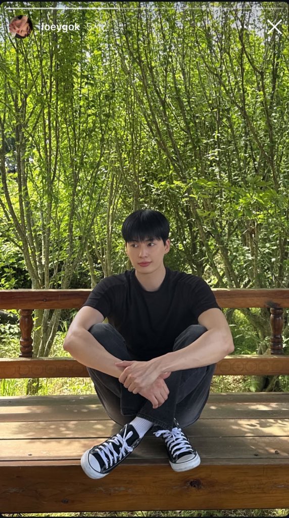 아니 오늘 날씨 존니 이런데 어떤 분 계신 세상 너무 맑음
고결이 있는 곳엔 습도가 20% 정도 낮다