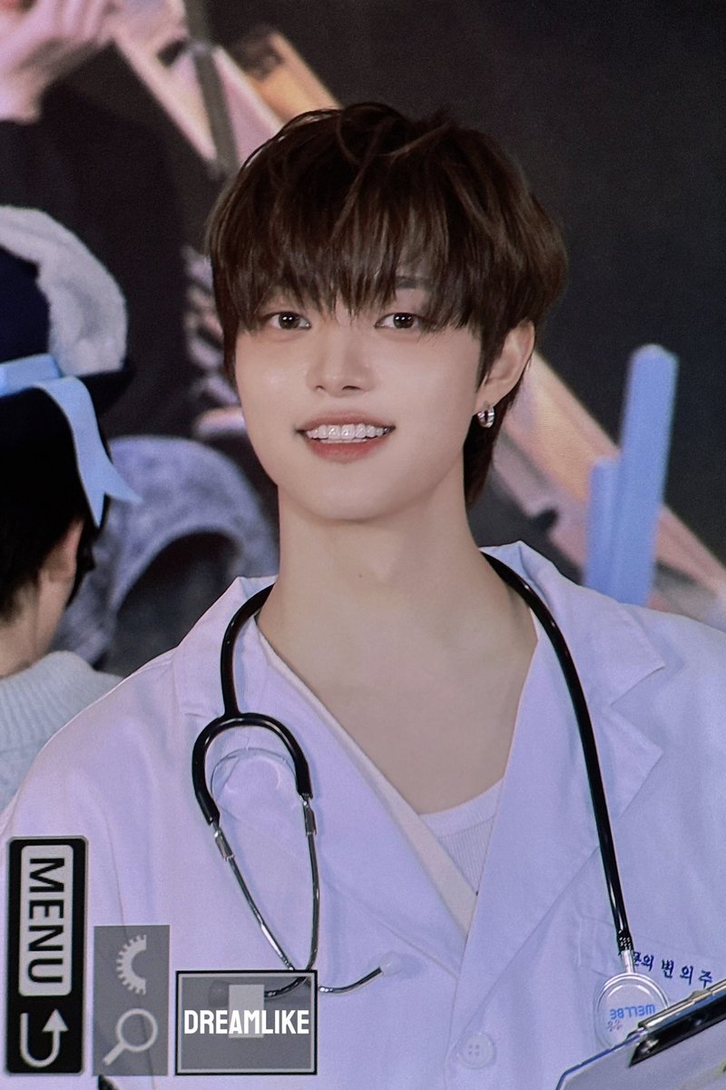 deerwiju's tweet photo. I’m so glad Euijoo became an idol like imagine showing up to your doctors appointment and this is what the doctor looks like. I’d die on the spot https://t.co/3UnIWuErkB