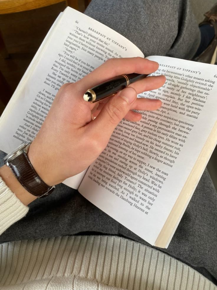 closed. rune tweet media