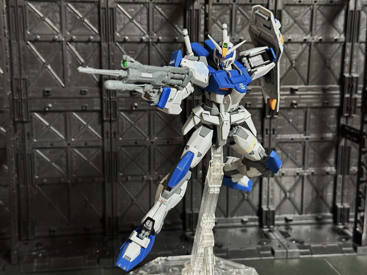 UNICORN_G_RX0's tweet photo. 機動戦士ガンダムSEED MG 1/100 デュエルガンダム アサルトシュラウド 部分塗装、スミ入れ、デカール、つや消しトップコートで完成。
アサルトシュラウドなしのほうが好みです🥰
#ガンプラ
#MG
#機動戦士ガンダム
#デュエルガンダム
#アサルトシュラウド
#SEED
#イザーク
#GAT
#X102 https://t.co/g2Kyx5PP7e