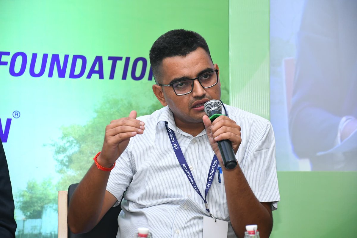 CIIFoundation's tweet image. “Pollution control shouldn’t be the burden of a few. It’s a shared responsibility — and it begins with changing habits and raising awareness.”
 — Mr. Amit, Sarpanch, Gram-Panchayat, Malakpura, Uttar Pradesh, at the Masterclass on Village Eco-restoration. #GreenerTomorrow