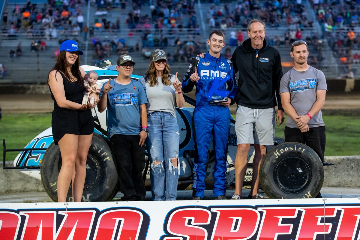 Mitchel Moles won the sprint car feature at <a href="/kokomospeedway/">Kokomo Speedway</a>!