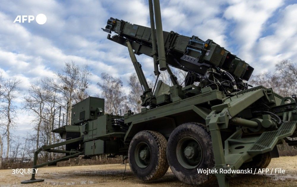 NATO head Mark Rutte was on Monday to urge a "quantum leap" in defence capabilities including a "400-percent increase" in air and missile defence to shield the alliance against Russia. 
u.afp.com/SGD5