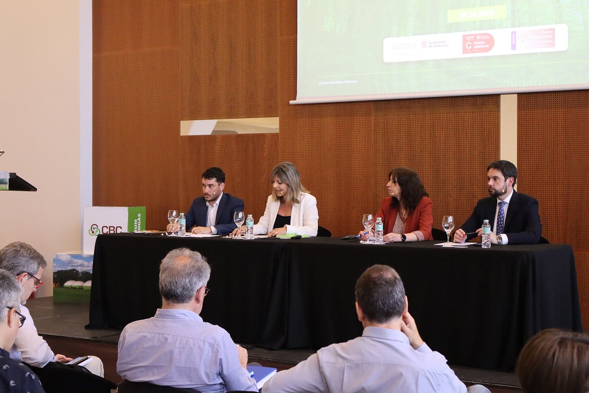Clúster Bioenergia Cat (@bioenergia_cat) on Twitter photo 🗣️Celebrem la jornada ‘Tendències i reptes de futur en el sector de la bioenergia’
📑<a href="/accio_cat/">ACCIÓ</a> i <a href="/CLUSTER_DVLPMT/">CLUSTER DEVELOPMENT</a> hi van presentar l’estudi estratègic del sector
✍️L'acte també va acollir l'assemblea del CBC i una sessió per definir el pla estratègic 
ℹ️bit.ly/4dZXkNG 🗣️Celebrem la jornada ‘Tendències i reptes de futur en el sector de la bioenergia’
📑<a href="/accio_cat/">ACCIÓ</a> i <a href="/CLUSTER_DVLPMT/">CLUSTER DEVELOPMENT</a> hi van presentar l’estudi estratègic del sector
✍️L'acte també va acollir l'assemblea del CBC i una sessió per definir el pla estratègic 
ℹ️bit.ly/4dZXkNG