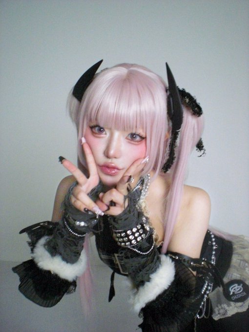 コスプレイヤー凸守たかねのTwitter画像9