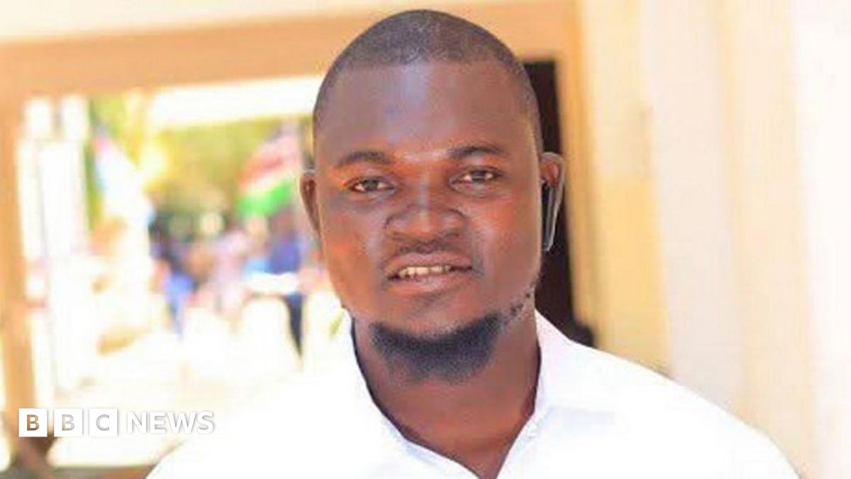 Kenya’s police chief has suspended officers after #AlbertOjwang, arrested for a "false publication" on X, died in custody.
He was detained in Homa Bay and driven 350km to Nairobi where police say he hit his head against a cell wall. bbc.in/445R5nQ