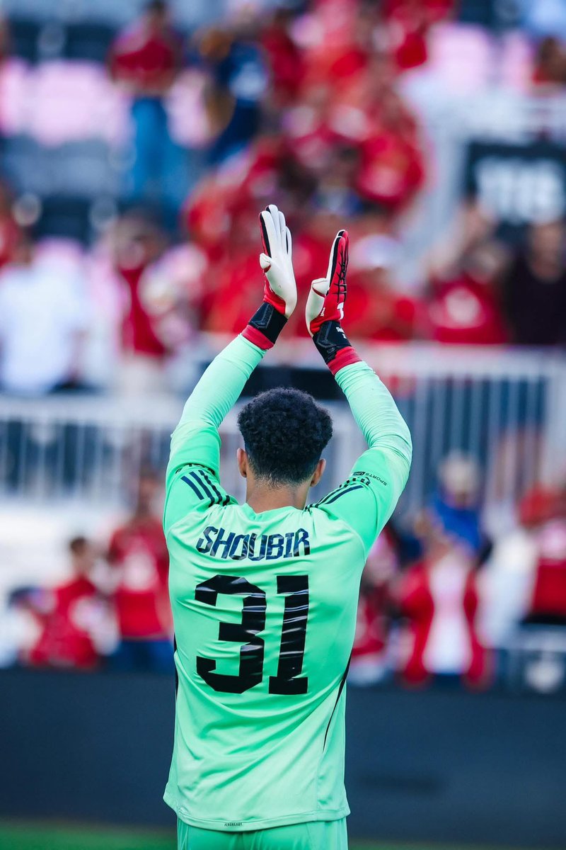 شكرا علي الحضور والدعم❤️
مستنين جمهور الاهلي الداعم
الاول دايما في البطولات وزي ما عودتونا وراك يا اهلي❤️