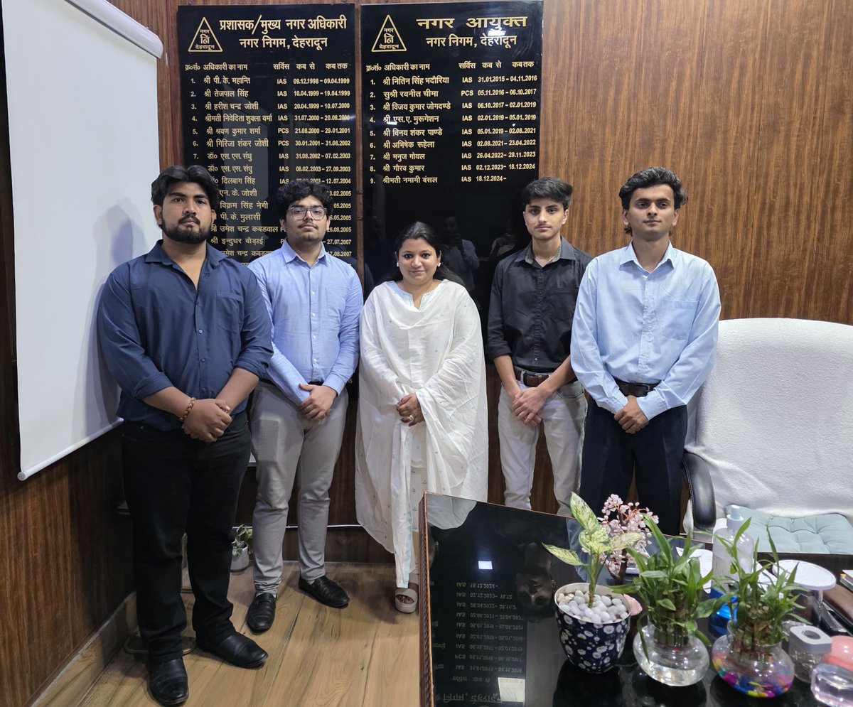नगर आयुक्त नमामी बंसल द्वारा नगर निगम में नई पहल करते हुए नगर निगम द्वारा इंटर्नशिप करवाये जाने की शुरुवात की गयी है, जिससे कि नगर निगम को इंटर्न की नवीन तकनीको का लाभ मिलेगा, साथ ही इंटर्न को नगर निगम द्वारा किये जाने वाले कार्यो को समझने का अवसर मिलेगा।