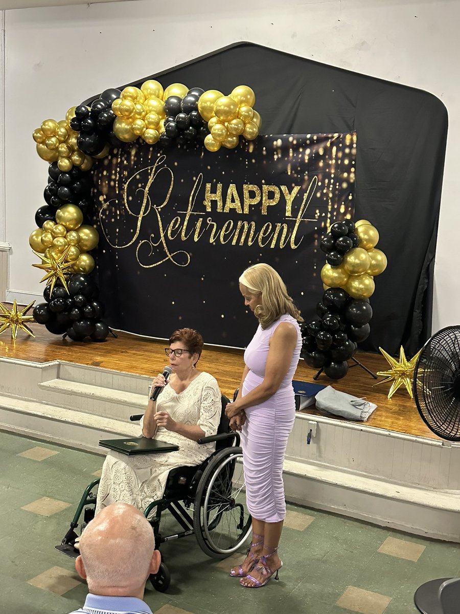 PPD26Dist's tweet image. It was our privilege to honor Ms. Carmen Sousa and Mr. William Summers for their lifetime of dedication to the people of this city. Enjoy your retirement. You will be missed very much. @PPD26Dist @SenTartaglione @PhillyPolice
