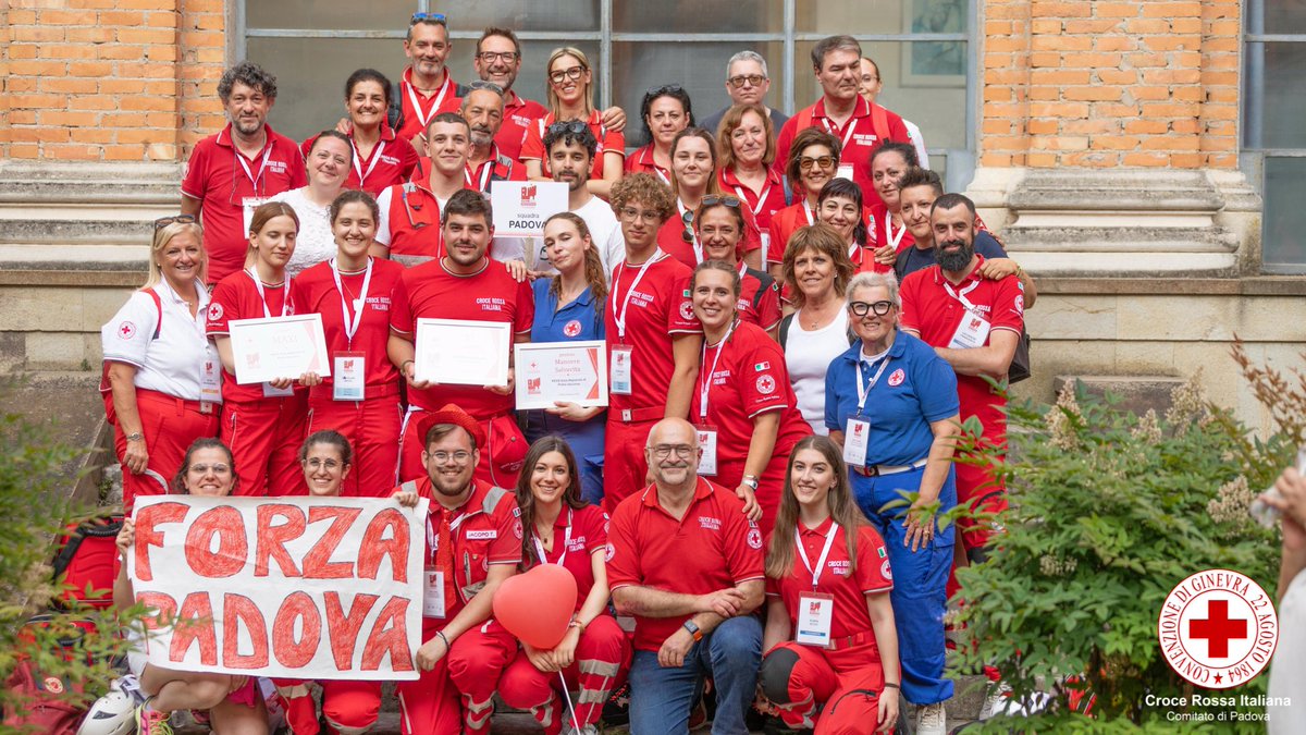 cripadova's tweet image. 🏆 Vittoria per il Comitato di Padova!
La nostra squadra ha conquistato il 1° posto alle Gare Regionali di Primo Soccorso!
Ma non è tutto: premi anche per le Manovre Salvavita e per la gestione delle Maxiemergenze
🇮🇹 Prossima tappa? Le Gare Nazionali!
#CriPadova #CroceRossa
