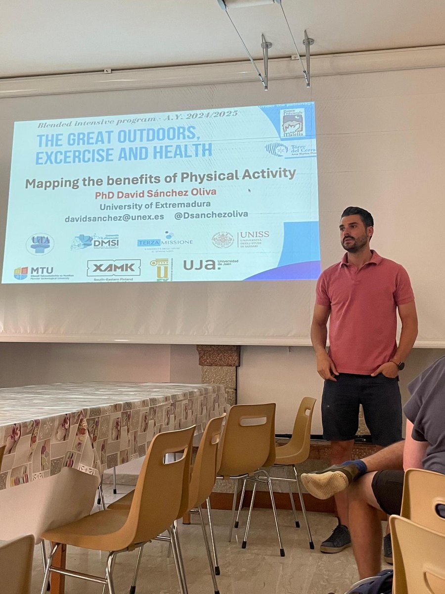 fcd_uex's tweet image. Docentes y estudiantes de nuestra Facultad han participado en el BIP titulado “The Great Outdoors, Exercise and Helath “, coordinado por la Università “G. D’annunzio” Di Chieti-Pescara. Una oportunidad única para compartir conocimientos, experiencias y buenas prácticas.