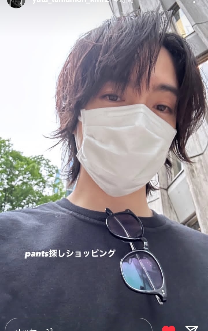 マスクだけじゃバレちゃうよ☺️ かわいい～💛✨ pantsみつかるといい