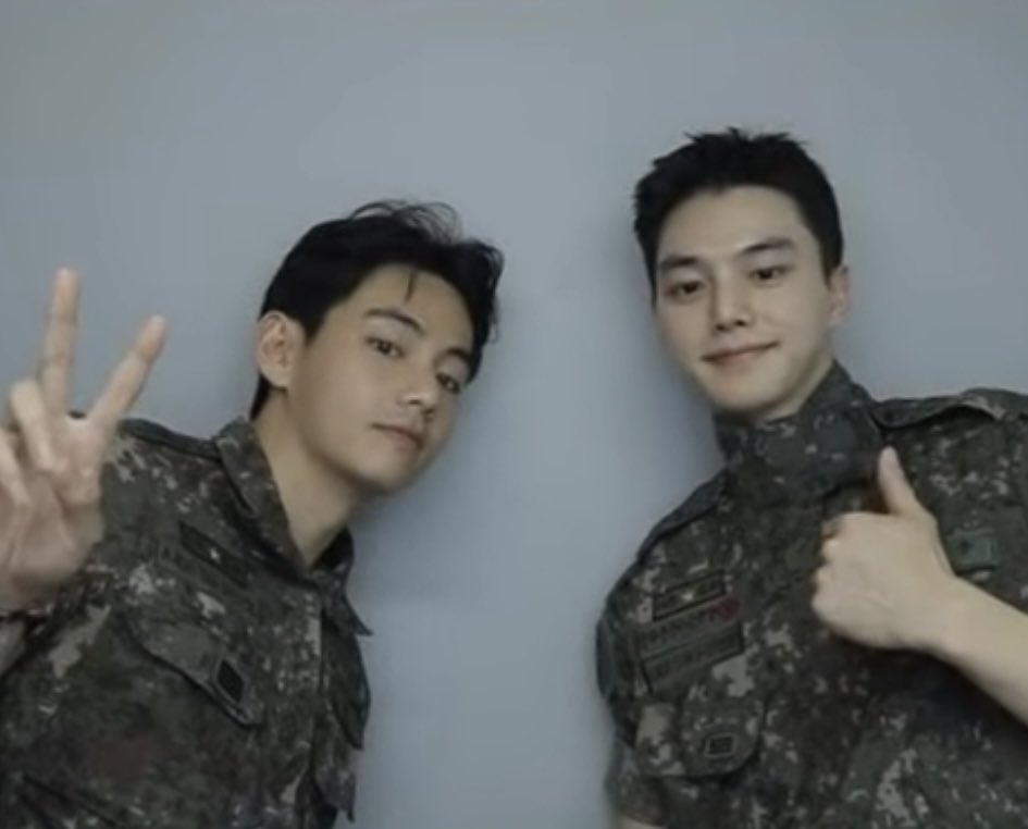 미남은 미남끼리 어울려야 옳은 세상이라고 백번말했다