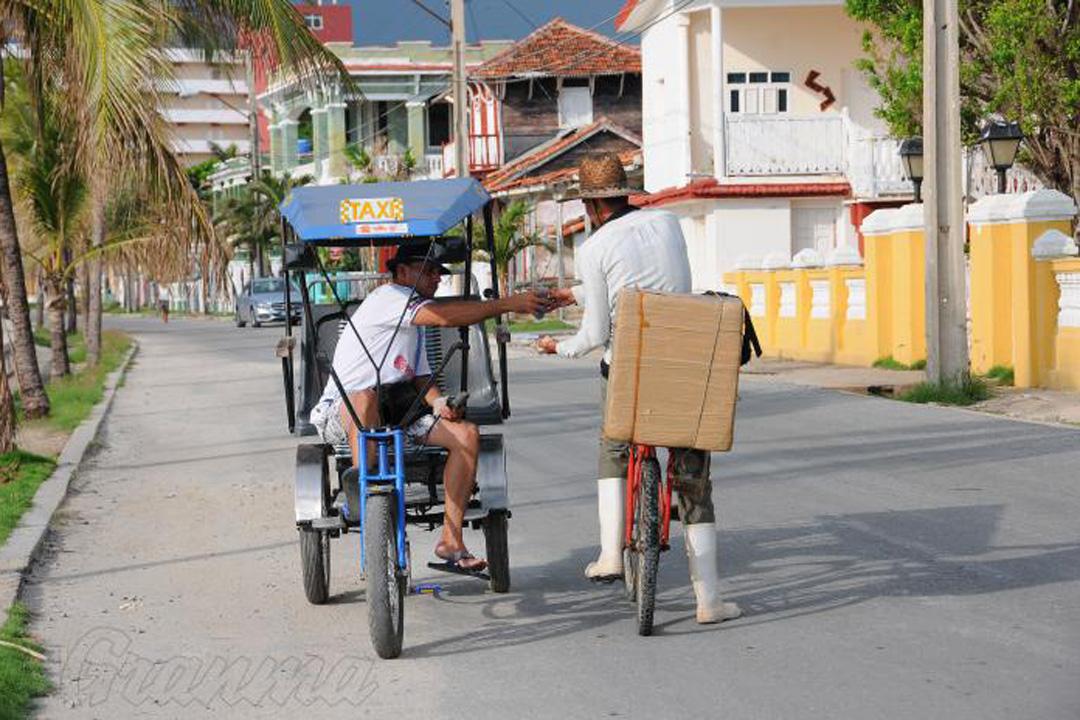 #Cuba| 🗣 Preparan proceso de consulta del anteproyecto de Ley Código del Trabajo

📎 De aprobarse este anteproyecto del Código de Trabajo, será de estricto cumplimiento para todos los trabajadores y empleadores, tanto del sector estatal como el privado 

goo.su/tcdD