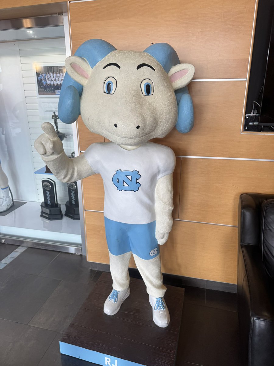 I had a fun time visiting <a href="/uncwbb/">Carolina Women's Basketball</a> and meeting <a href="/CoachBanghart/">Courtney Banghart</a> and some of the team  #TarHeelNation