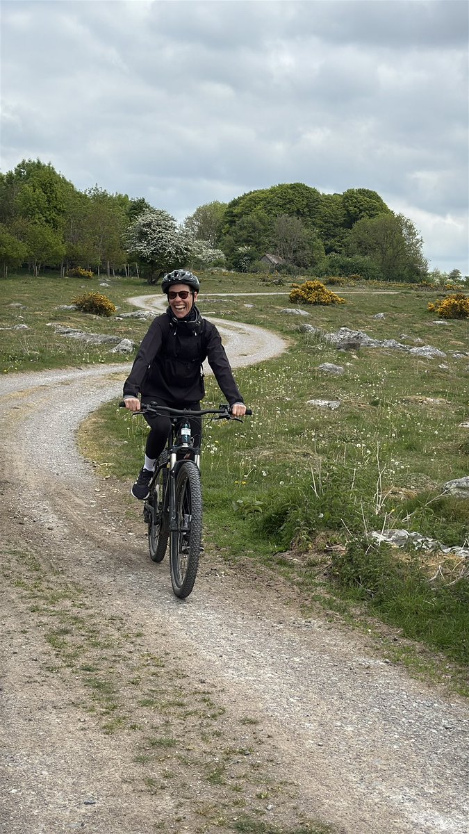 Put Avebury on Your UK Bucket List ASAP! 🇬🇧

🗿 From crowd and cost-free stone circles, to historic stately homes and stand-out safari experiences, a trip to Avebury in Wiltshire, UK is undeniably amazing!

Discover why...
👉 bigworldsmallpockets.com/avebury