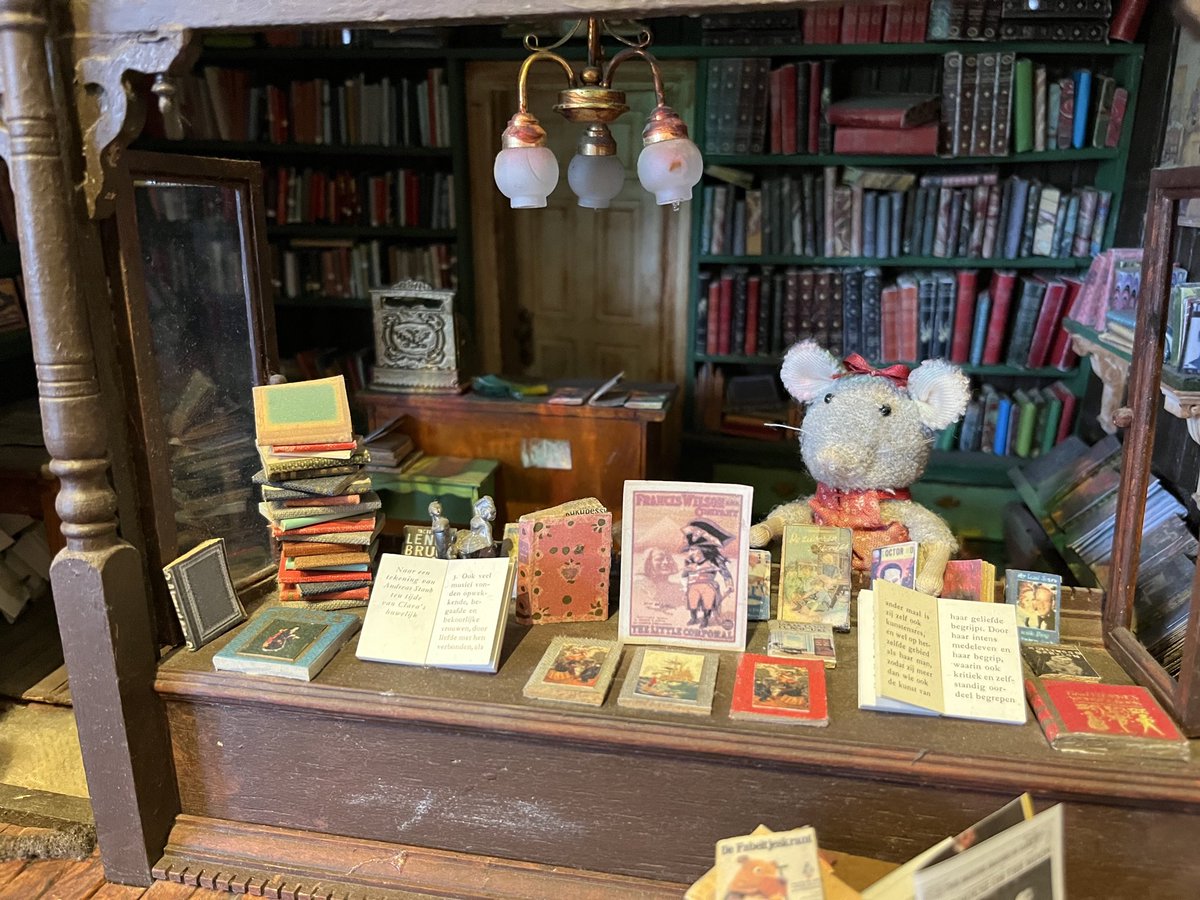 Wij zijn open en vele malen rustiger dan een meubelboulevard daarbij steun je de lokale ondernemer en je wordt er ook nog wijzer van