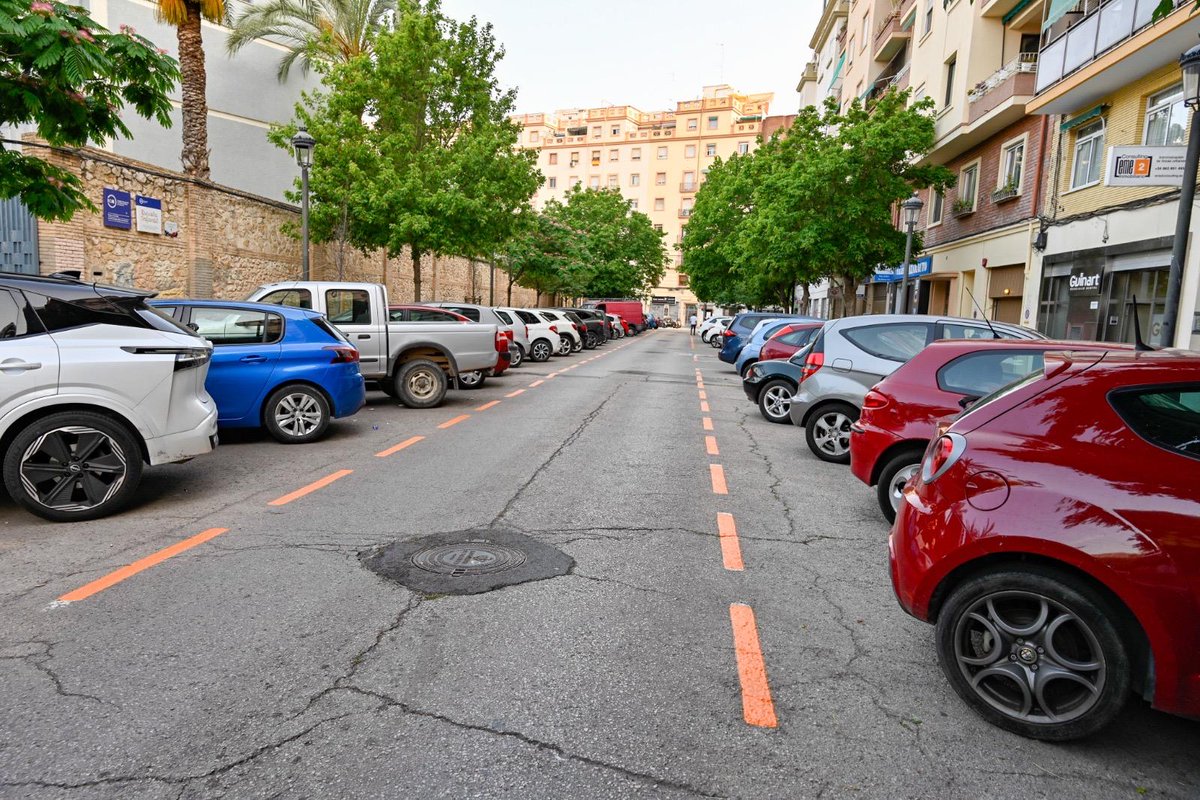 🟠Abierto el plazo para solicitar el distintivo de residente en el #barrio de la #Petxina y aparcar en la zona naranja🚘
Los trabajos de pintura ya han comenzado y la #ZonaORA entrará en funcionamiento el 23 de junio
👉Trámite en oficinas municipales o t.ly/RgDYk
