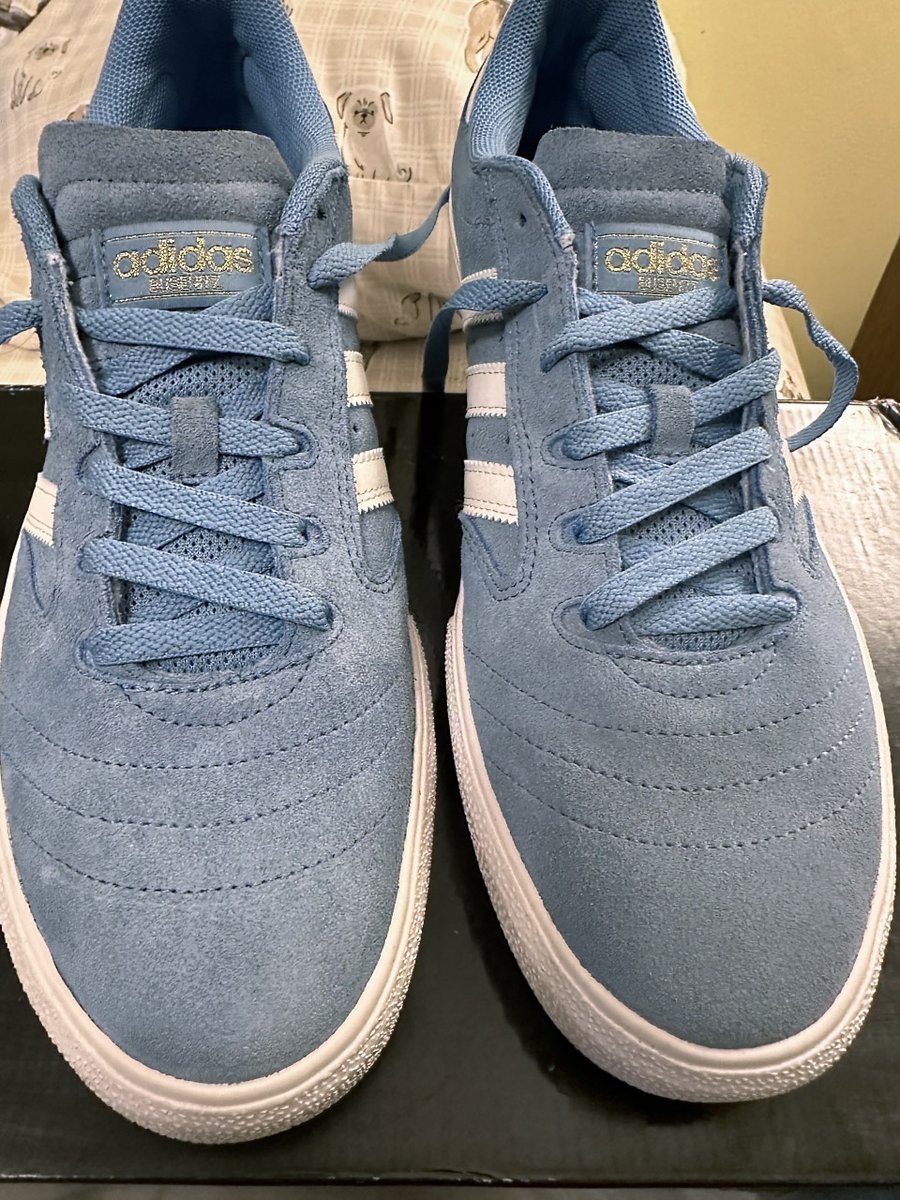 profshoelace's tweet photo. Today's shoe lacing photo was contributed by Matt Z. in Jun-2025. Pale blue &amp; white Adidas Busenitz Vulcs laced with pale blue “Double Helix Lacing”.
#paleblue #skyblue #white #adidasbusenitzvulc #adidasshoes #adidas #busenitz #skateshoes #shoes #doublehelixlacing #doublehelix https://t.co/pNVwrNZjaC