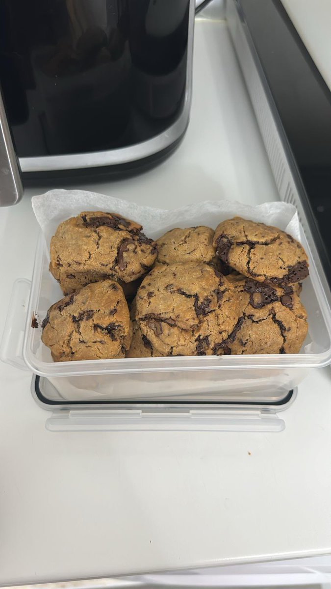 Hola!
Busco piso o habitación en Madrid.
Trabajo en la UPM. Para el 1 de julio. Me gusta hacer vida de piso. Soy limpio y no hago ruidos (solo si canto en la ducha y a horas normales 😊). No fumo, ni tengo mascota. Me gusta coser, los juegos y cocinar.

Se agradece compartir y MD