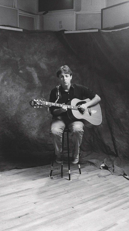 #PaulMcCartney filming the promotional video of "Tug Of War", 1982