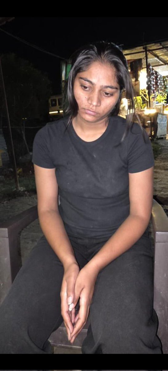 इसको क्या कहेंगे ? 
#IndoreCouple #SonamRaghuvanshi #sonambewafahai #Crime <a href="/aajtak/">AajTak</a> <a href="/republic/">Republic</a> <a href="/CrimeTakBrand/">CrimeTak.in</a>