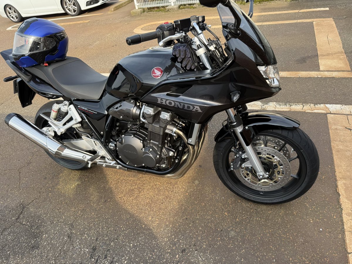 CB1300レンタルしてみた。乗りやすい！
いいバイクだ。