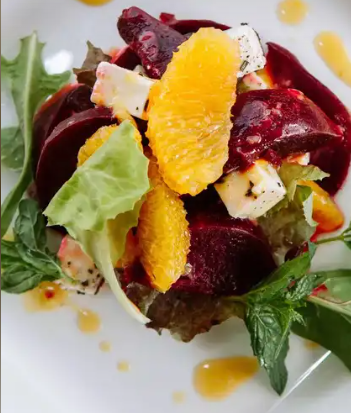OMRcat's tweet image. 6 delicious #salads
1. Beetroot, orange, mint salad 
2. Raw mango, sprouted moong salad 
3. Carrot, cucumber, pomegranate salad 
4. Chickpea, tomato, onion salad 
5. Avocado, cucumber, flaxseed salad 
6. Spinach, apple, walnut salad