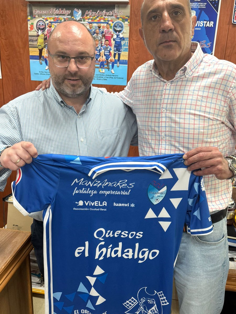 🔵⚪️ [Comunicado oficial]

🤝 Convenio de colaboración entre Quesos El Hidalgo <a href="/ManzanaresFS/">ManzanaresFútbolSala</a> y <a href="/cdrivasfutsal/">C.D. Rivas Futsal</a> en el marco del proyecto 'Club Amigo'

#ElOrgulloDeSerManchego

manzanaresfs.com/el-rivas-futsa…