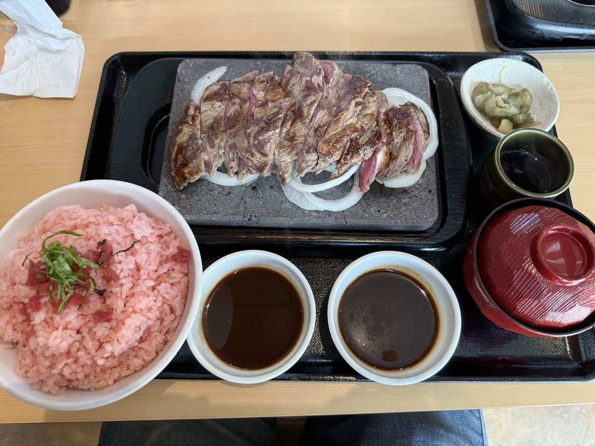 肉を食う。体重のことは、しばらく忘れる！