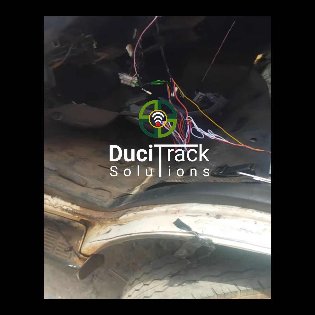 ducitrack's tweet image. 🛠 We’re on-site installing the car tracker for our client (from yesterday)
Features include:
✔ Real-time tracking
✔ Voice monitor
✔ Trip playback

Work in progress
📲 Want your own setup? Hit the DM!

#CarTracker #AutoSecurity #GPSInstallation

Yemi Lawal | NYSC | He&apos;s 17