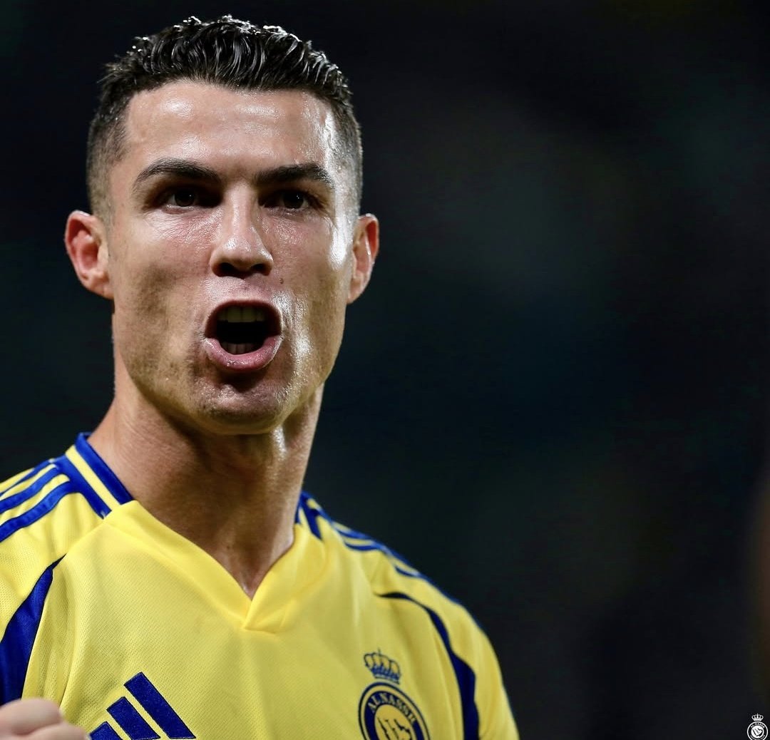 🚨🟡🔵🇵🇹 #SPL |

🎙As exclusively revealed , Cristiano Ronaldo confirms yesterday his plan to stay at Al-Nassr :

« My future? Basically nothing is gonna change. Staying at Al Nassr? Yeah »