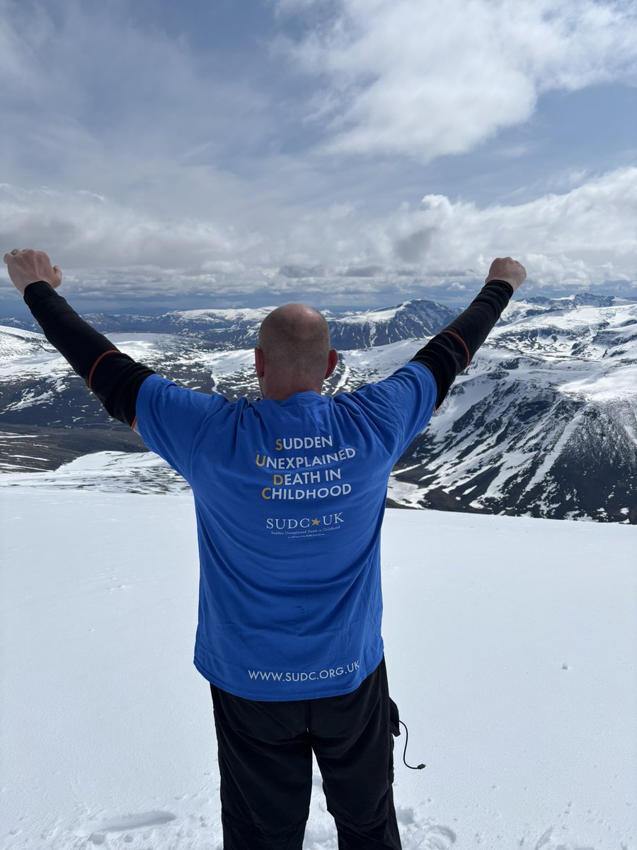 I reached the peak of Glittertind the 2nd highest mountain in N Europe - it was a brutal hike with 4,741 ft of climbing 🇳🇴 

I did this in memory of Zach Bailey who died in his sleep aged 10 &amp; to raise money &amp; awareness for <a href="/SUDC/">The SUDC Foundation</a> 

To donante  lnkd.in/edyaf7xx