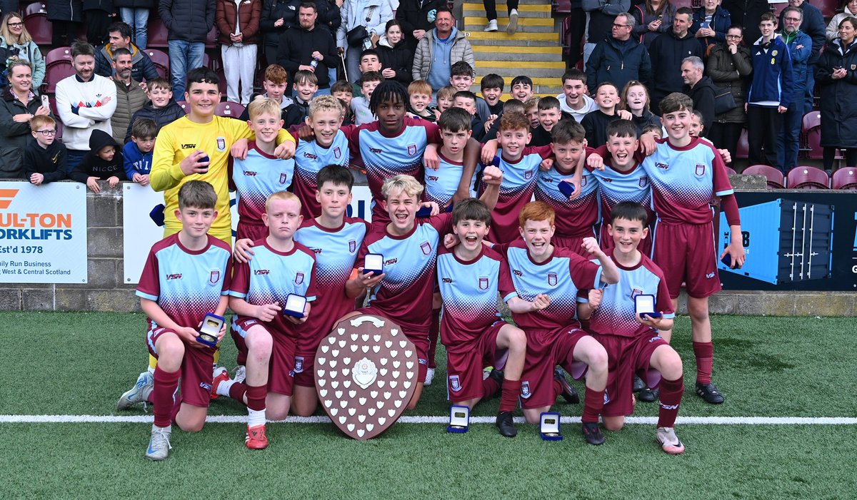 Scottish Schools' Football Association (@sschoolsfa) on Twitter photo UNDER 13 SHIELD FINAL 25 | Congratulations to <a href="/stninianshigh/">Saint Ninian's</a> who beat <a href="/BoroughmuirHS/">Boroughmuir High Sch</a> on Friday night to lift the Under 13 Shield at Ochilview Park. UNDER 13 SHIELD FINAL 25 | Congratulations to <a href="/stninianshigh/">Saint Ninian's</a> who beat <a href="/BoroughmuirHS/">Boroughmuir High Sch</a> on Friday night to lift the Under 13 Shield at Ochilview Park.