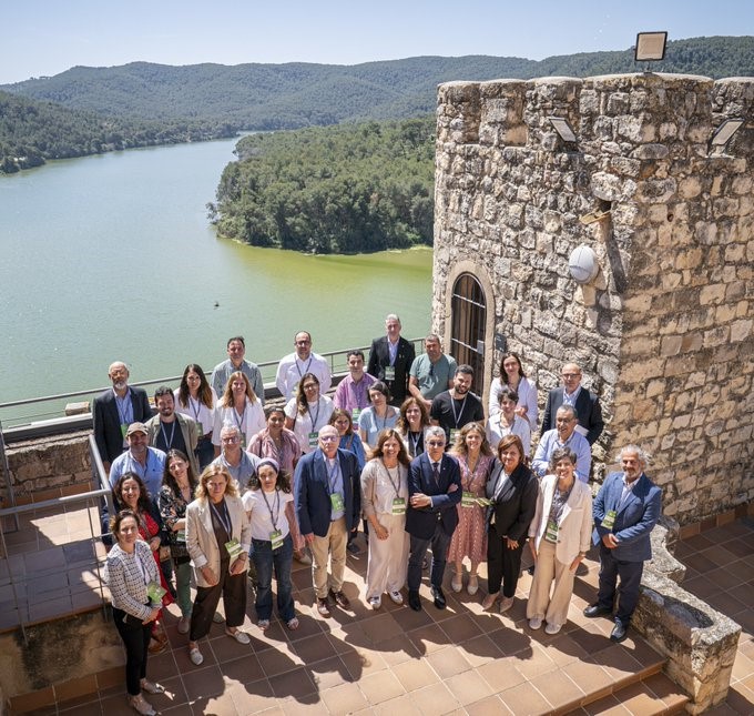 Parques Nacionales (OAPN) (@oapngob) on Twitter photo 🏰En el Castillo de Castellet, el <a href="/oapngob/">Parques Nacionales (OAPN)</a> colaboró en la 4ª Reunión de Gestores de Reservas de la Biosfera Mediterráneas🌊organizada por <a href="/fundacioabertis/">Fundación Abertis</a>: Hacia un Mediterráneo resiliente: adaptación y mitigación del cambio climático
#25añosOAPN #ReservasBiosfera #MedMaB #UNESCO 🏰En el Castillo de Castellet, el <a href="/oapngob/">Parques Nacionales (OAPN)</a> colaboró en la 4ª Reunión de Gestores de Reservas de la Biosfera Mediterráneas🌊organizada por <a href="/fundacioabertis/">Fundación Abertis</a>: Hacia un Mediterráneo resiliente: adaptación y mitigación del cambio climático
#25añosOAPN #ReservasBiosfera #MedMaB #UNESCO