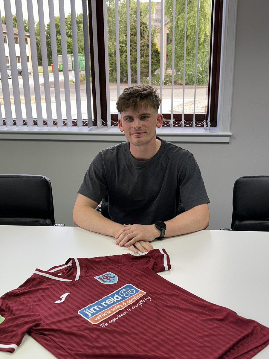 Signing News: 

We are delighted to announce the signing of Aaron Angus on a 3 year deal. 

The 22 year old midfielder joins the maroons from Junior side Hermes FC.

Aaron has had spells with Formartine United in the past 

Welcome to the maroons