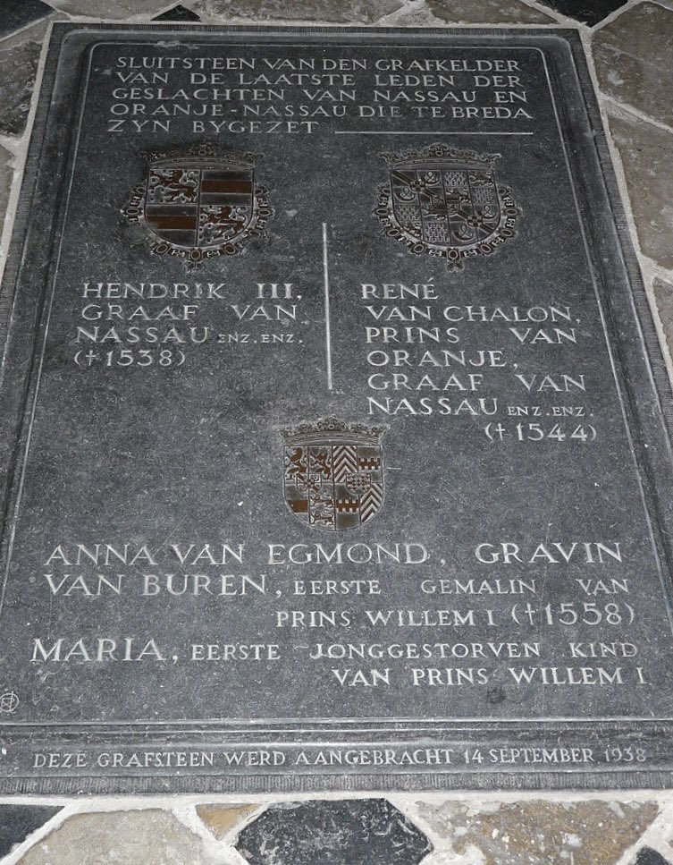 Ook in Breda zijn sporen van de Oranjes en de Nassaus te vinden. In de Grote Kerk zijn Hendrik III, René van Chalon en Anna van Buren, respectievelijk oom, neef en echtgenote van De Zwijger, bijgezet. Deze grafkelder bevindt zich onder het grafmonument van graaf Engelbrecht II