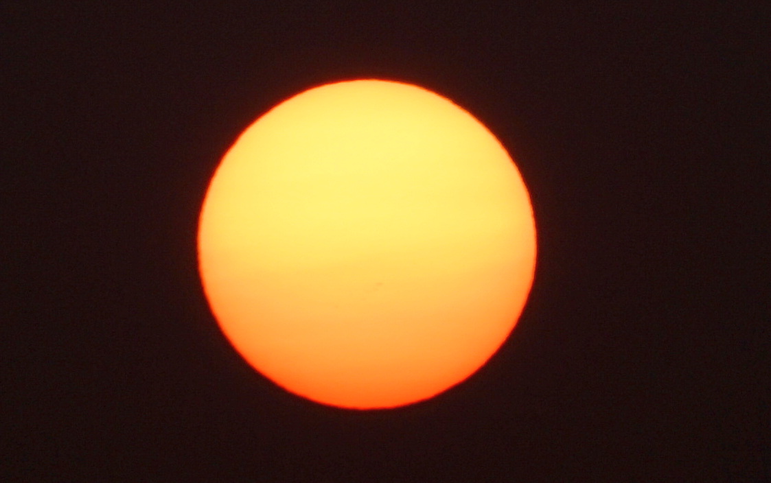 Rook in de lucht door de bosbranden in Canada, hier vanmorgen in Aarlanderveen <a href="/BuienRadarNL/">Buienradar</a> <a href="/onwukaa/">Amara Onwuka</a> <a href="/WilliamHuizinga/">William Huizinga</a> <a href="/nicolienkroon/">nicolienkroon</a> <a href="/marjondehond/">Marjon de Hond</a>