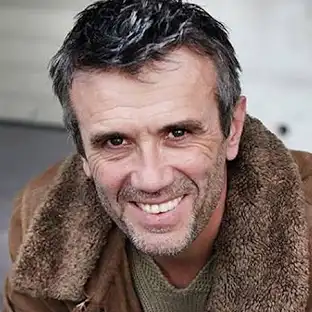 merlinpapin3's tweet photo. .@FredOL69007 On souhaite un Bon Anniversaire à #JeanFornerod qui a 60 ans vu dans 

Les Ames Soeurs
Les Egarés
Les Etoiles Restantes
Meurtres dans le Cantal
Nos Années Folles
Quand on a 17 ans https://t.co/tSz1M8PEJT